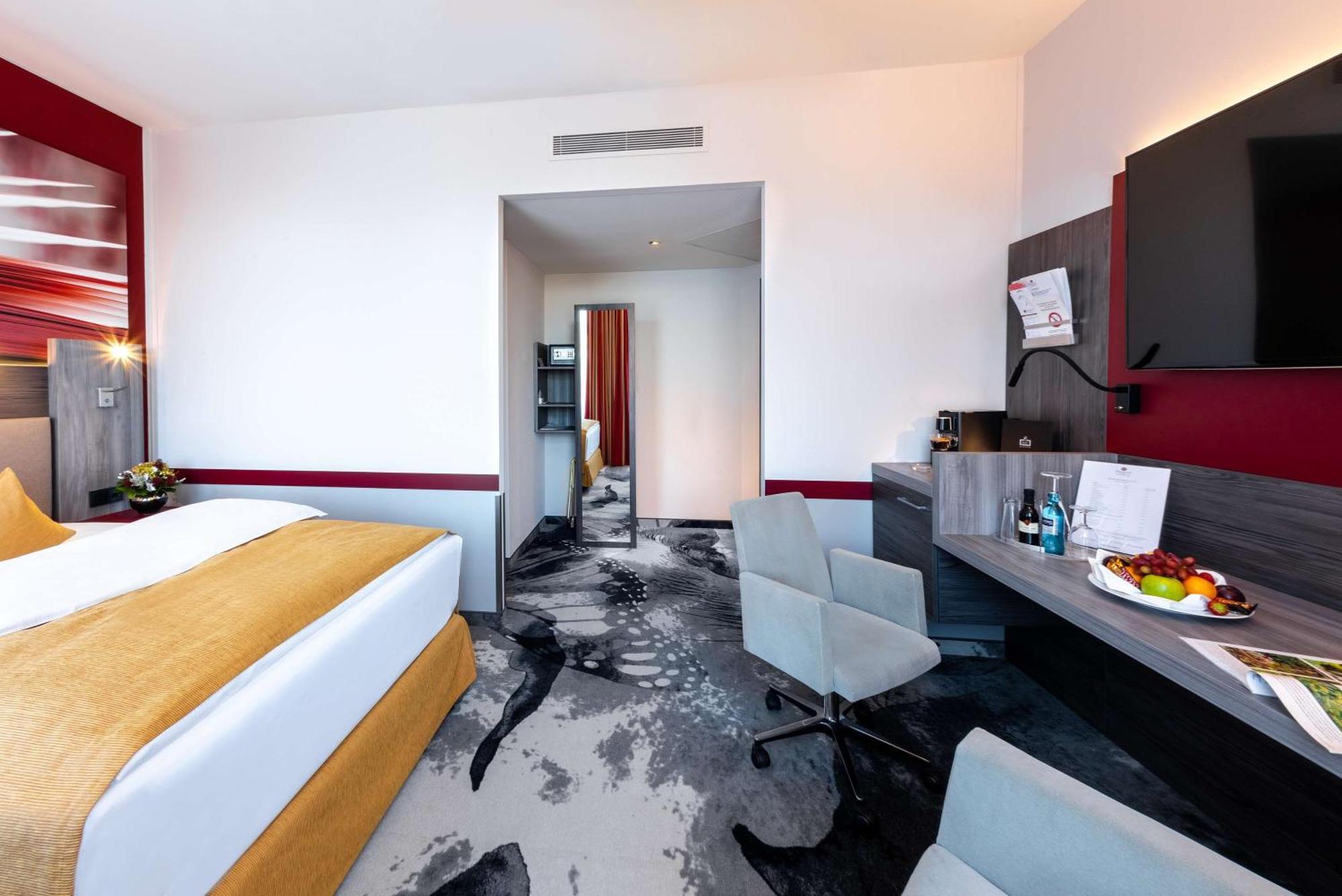 King Room,1641720573:JPEG